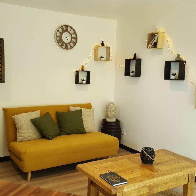 Appartement 2 Pieces Gravieres Zewnętrze zdjęcie