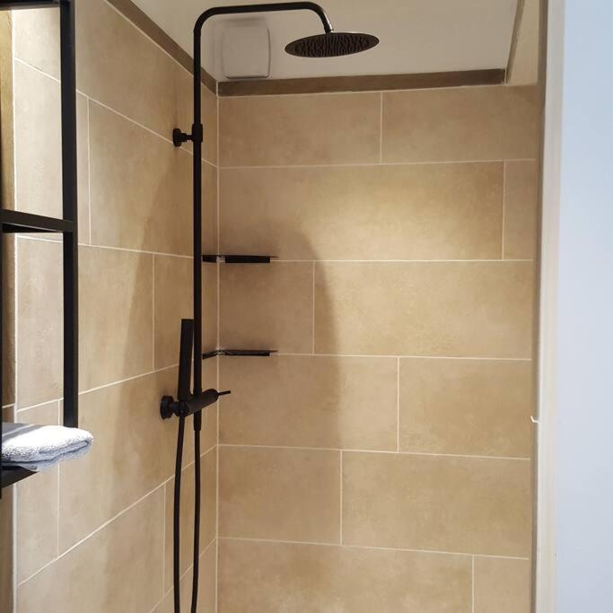 Appartement 2 Pieces Gravieres Zewnętrze zdjęcie