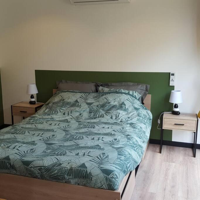 Appartement 2 Pieces Gravieres Zewnętrze zdjęcie